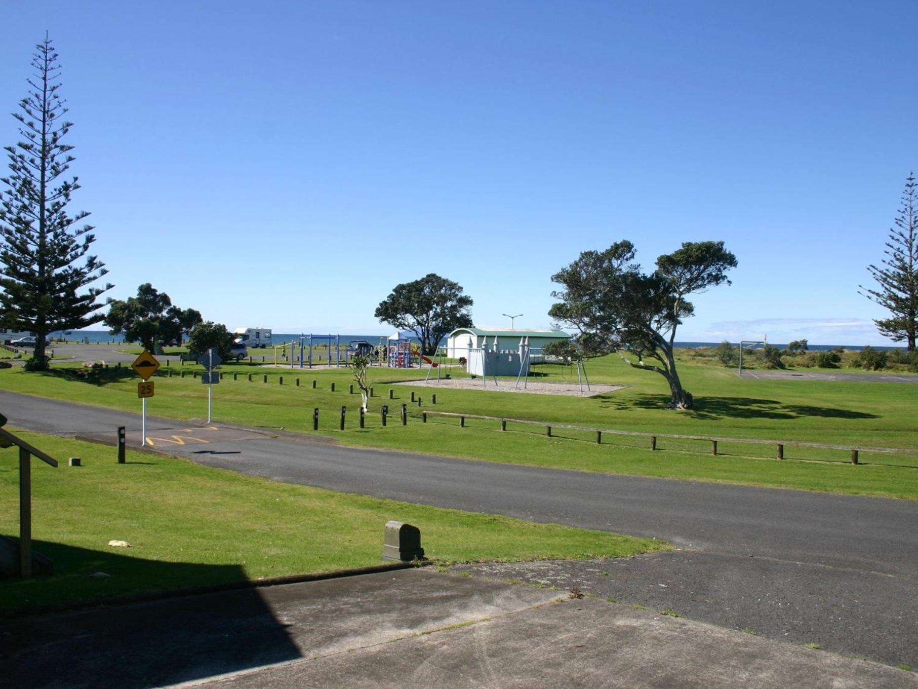 Mollies Place - Waihi Beach Holiday Unit Eksteriør billede